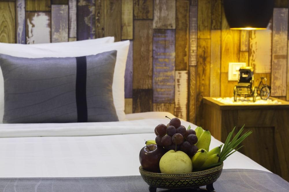 Double Leaf Boutique Hotel Пном Пен Екстериор снимка