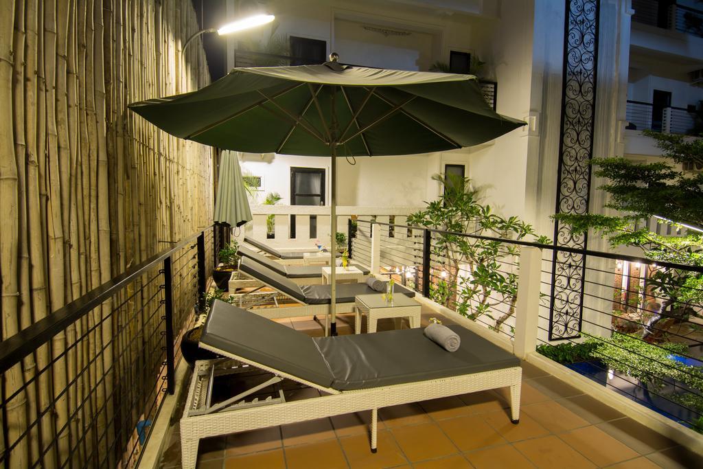 Double Leaf Boutique Hotel Пном Пен Екстериор снимка