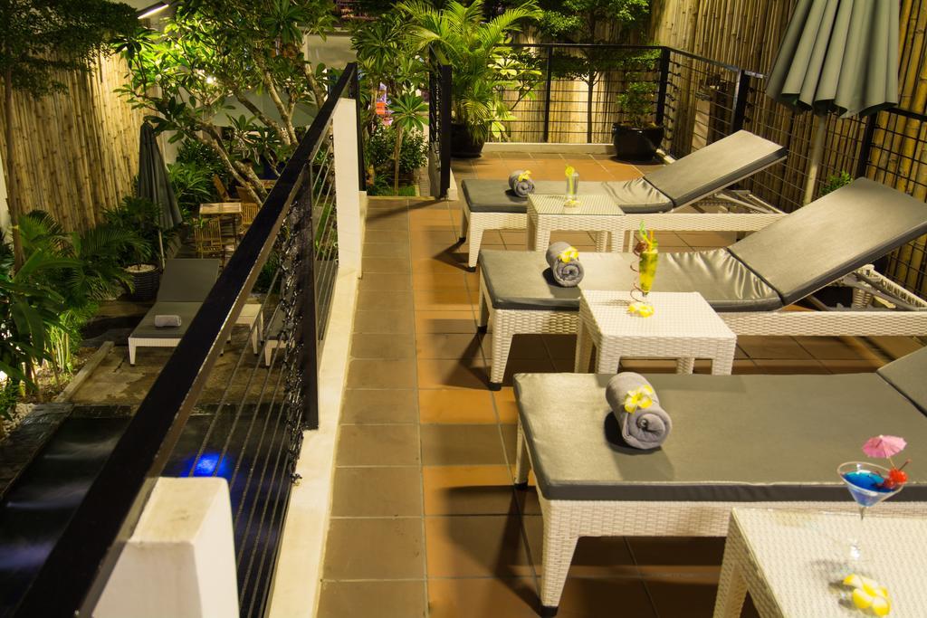 Double Leaf Boutique Hotel Пном Пен Екстериор снимка