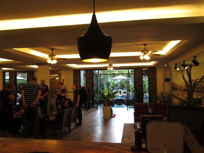 Double Leaf Boutique Hotel Пном Пен Екстериор снимка